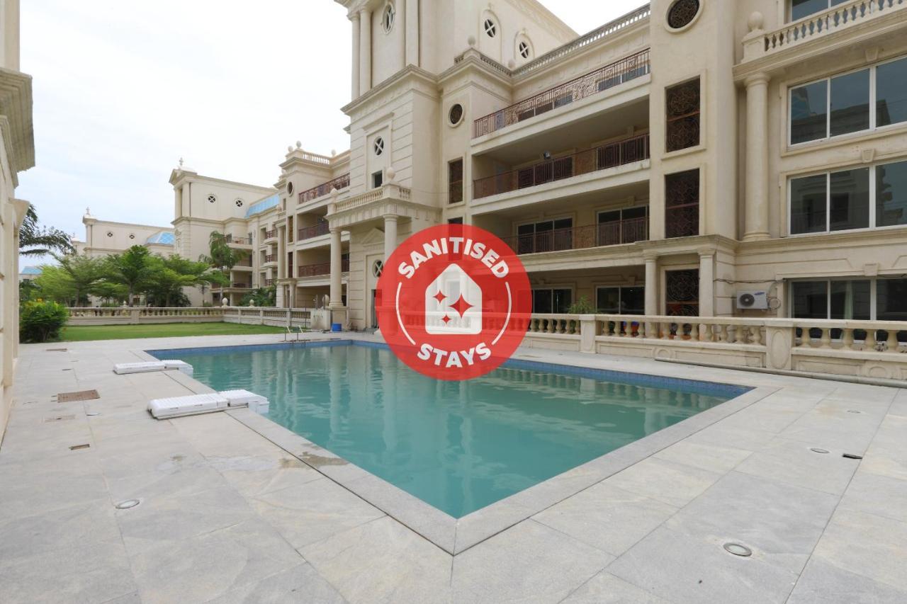 Oyo 6954 The Lawns Oragadam Hotel Exterior foto