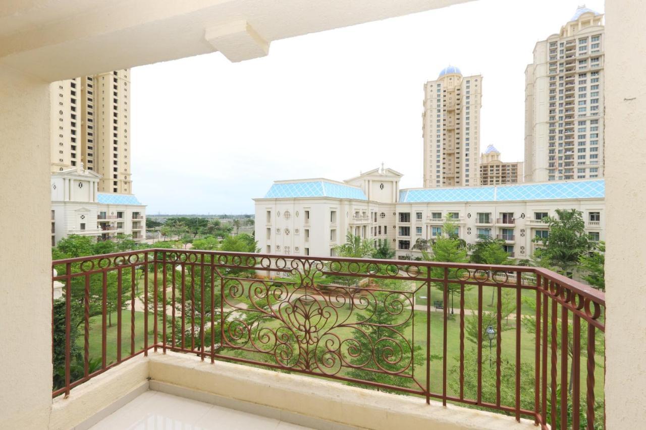 Oyo 6954 The Lawns Oragadam Hotel Exterior foto